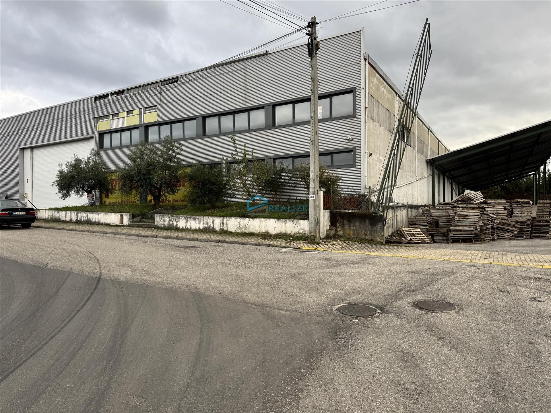 Armazém / Pavilhão