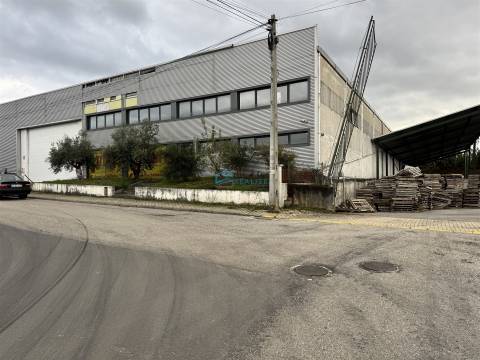 Armazém / Pavilhão