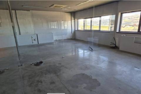 Armazém / Pavilhão