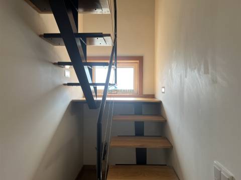 Andar Moradia T3 Venda em Vila Real (Nossa Senhora da Conceição, São Pedro e São Dinis),Vila Real