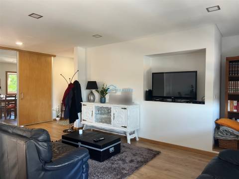 Andar Moradia T3 Venda em Vila Real (Nossa Senhora da Conceição, São Pedro e São Dinis),Vila Real