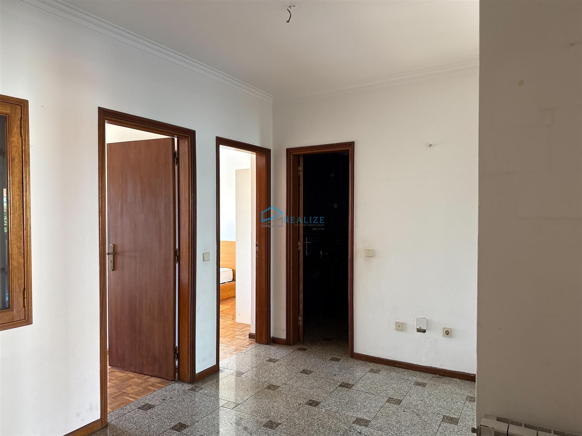 Apartamento T2 Arrendamento em Vila Real (Nossa Senhora da Conceição, São Pedro e São Dinis),Vila Real