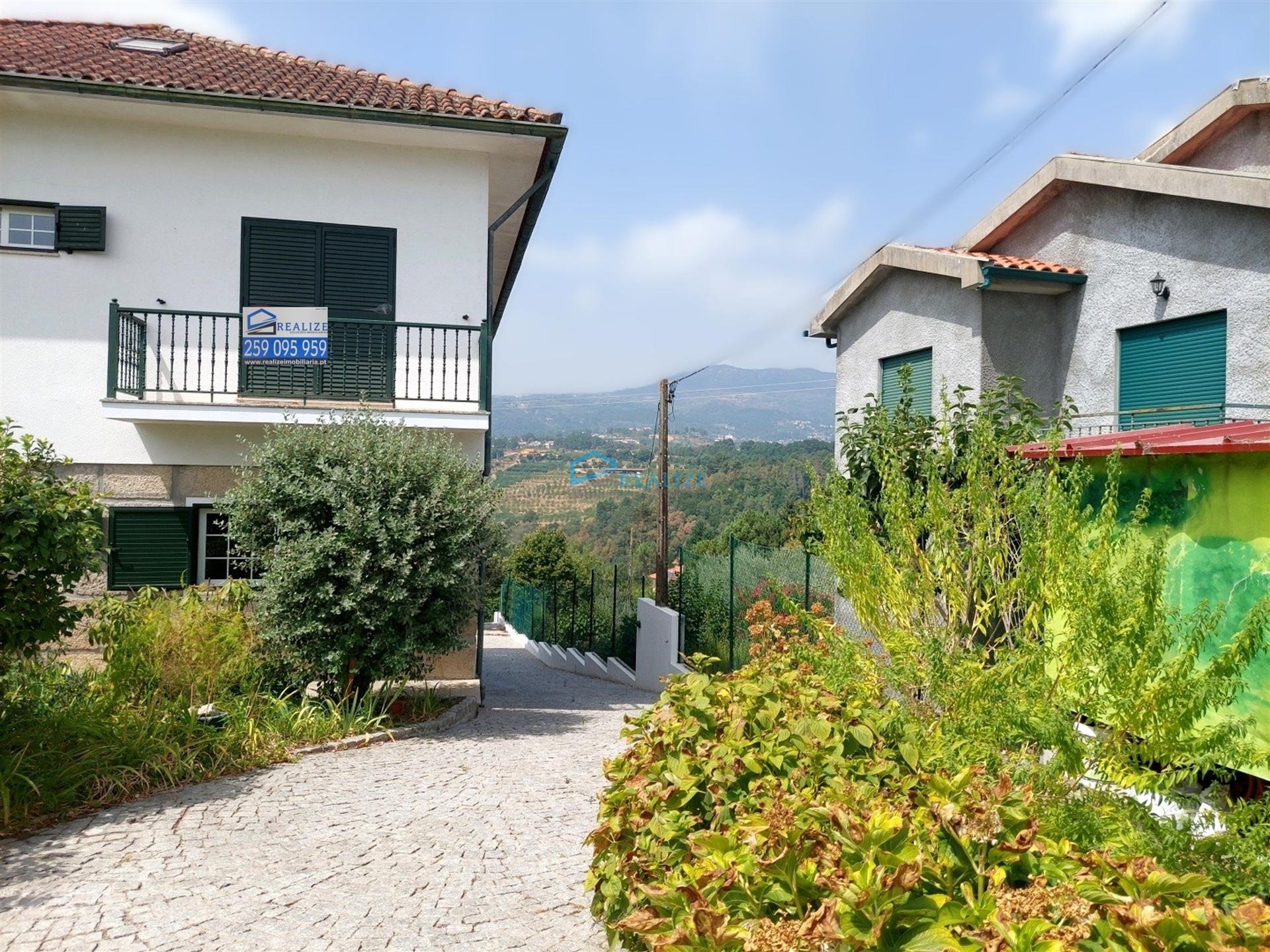 Moradia T5 em Parada de Cunhos, Vila Real