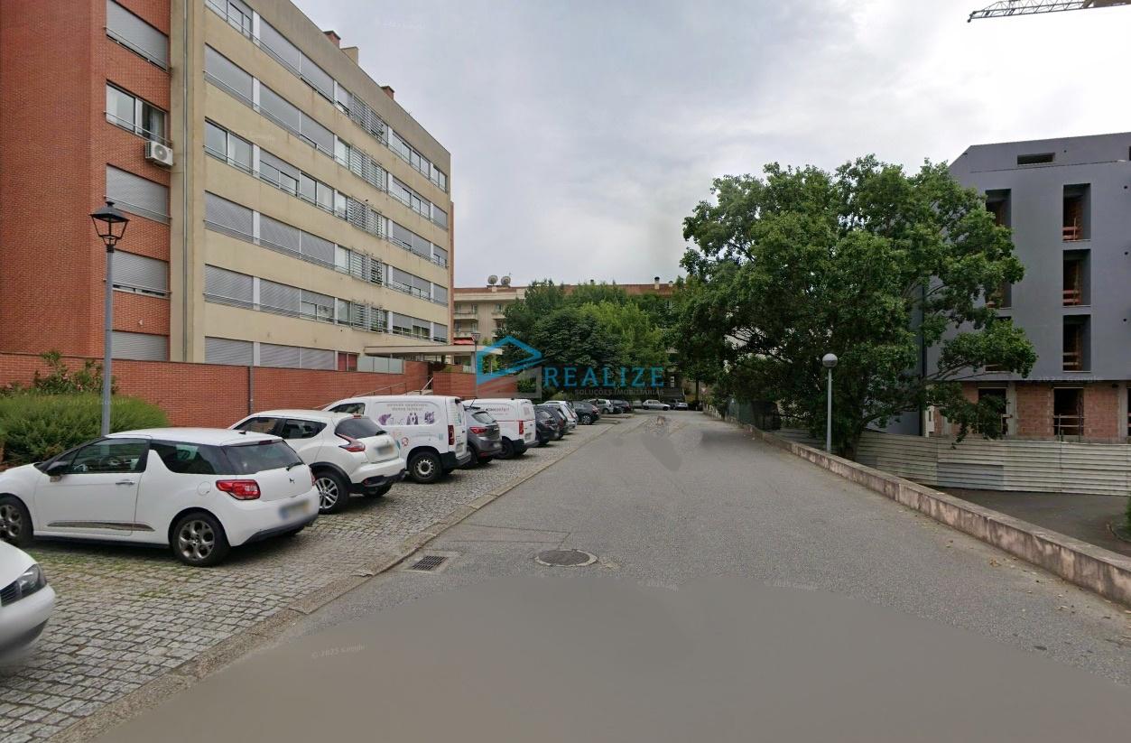 T3 Remodelado com Grande Terraço – Oportunidade Única!