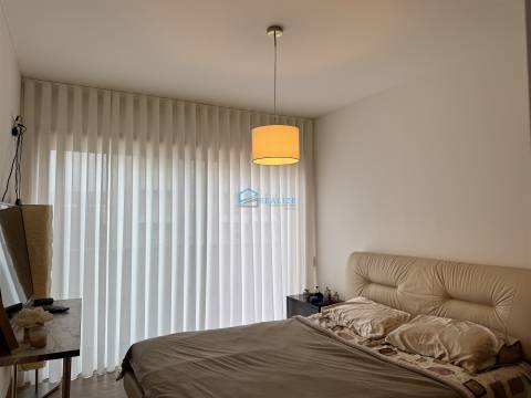 T3 Remodelado com Grande Terraço – Oportunidade Única!