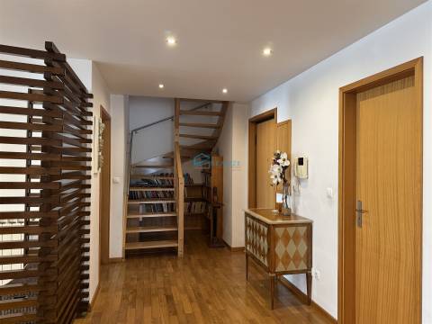 Apartamento T5 Venda em Vila Real (Nossa Senhora da Conceição, São Pedro e São Dinis),Vila Real