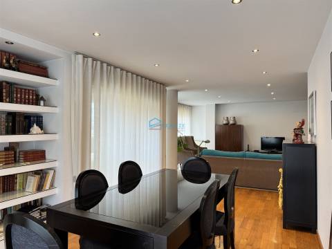 Apartamento T5 Venda em Vila Real (Nossa Senhora da Conceição, São Pedro e São Dinis),Vila Real