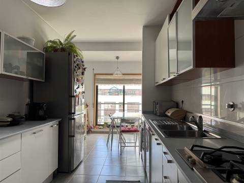 Apartamento T5 Venda em Vila Real (Nossa Senhora da Conceição, São Pedro e São Dinis),Vila Real