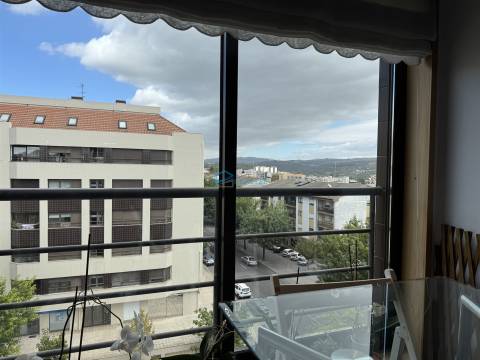Apartamento T5 Venda em Vila Real (Nossa Senhora da Conceição, São Pedro e São Dinis),Vila Real