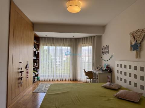 Apartamento T5 Venda em Vila Real (Nossa Senhora da Conceição, São Pedro e São Dinis),Vila Real