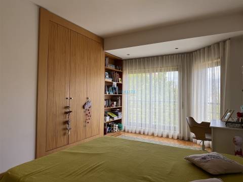 Apartamento T5 Venda em Vila Real (Nossa Senhora da Conceição, São Pedro e São Dinis),Vila Real