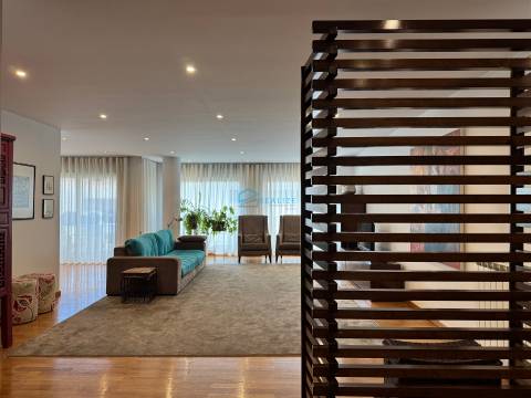 Apartamento T5 Venda em Vila Real (Nossa Senhora da Conceição, São Pedro e São Dinis),Vila Real