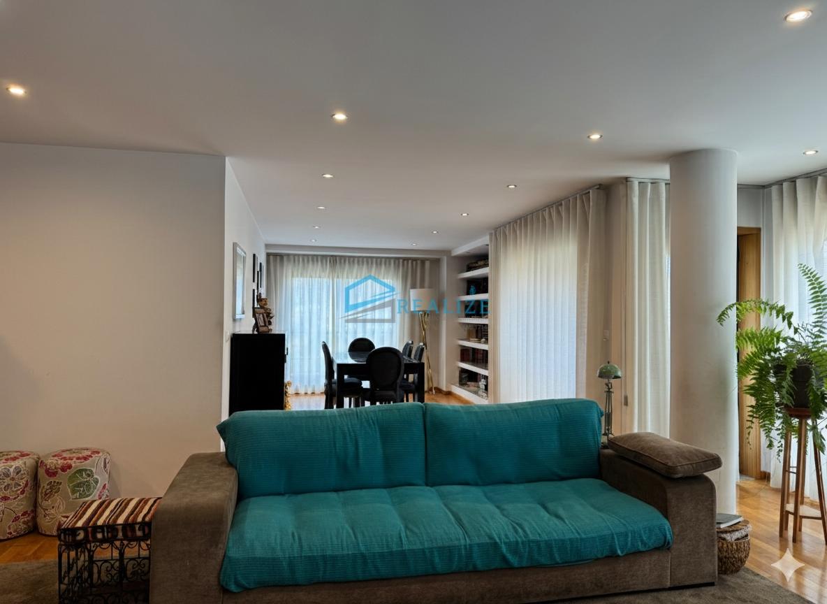 Apartamento T5 Venda em Vila Real (Nossa Senhora da Conceição, São Pedro e São Dinis),Vila Real