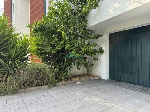 Moradia Geminada T3 Venda em Mateus,Vila Real