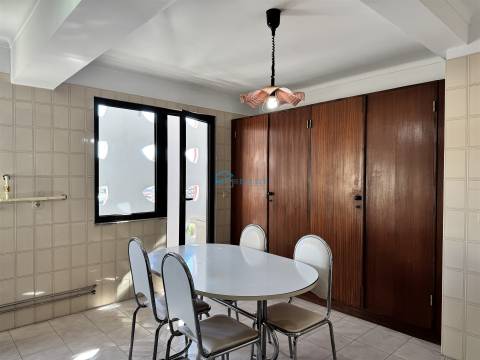 Apartamento T3 Arrendamento em Vila Real (Nossa Senhora da Conceição, São Pedro e São Dinis),Vila Real