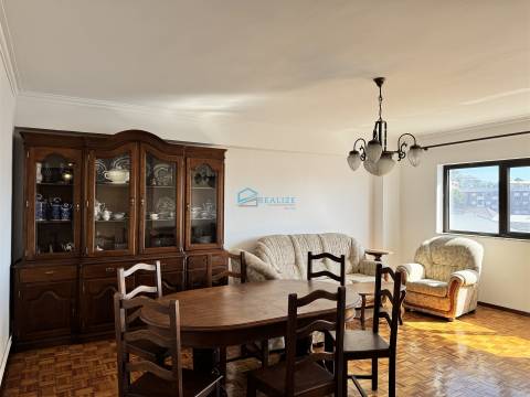 Apartamento T3 Arrendamento em Vila Real (Nossa Senhora da Conceição, São Pedro e São Dinis),Vila Real