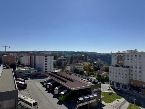 Apartamento T3 Arrendamento em Vila Real (Nossa Senhora da Conceição, São Pedro e São Dinis),Vila Real