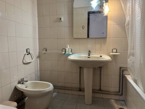 Apartamento T3 Arrendamento em Vila Real (Nossa Senhora da Conceição, São Pedro e São Dinis),Vila Real