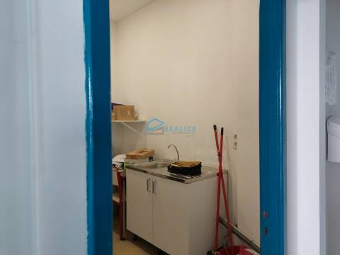 Loja para arrendar junto ao Nosso Shopping- Vila Real