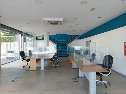 Loja para arrendar junto ao Nosso Shopping- Vila Real