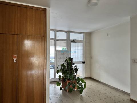 Apartamento T3 Venda em Vila Real (Nossa Senhora da Conceição, São Pedro e São Dinis),Vila Real