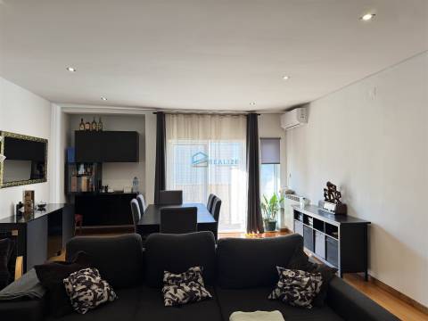 Apartamento T3 Venda em Vila Real (Nossa Senhora da Conceição, São Pedro e São Dinis),Vila Real