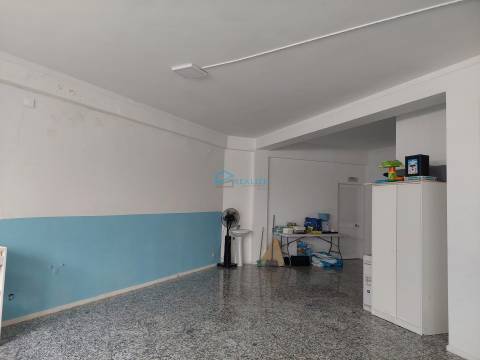Loja  Arrendamento em Vila Real (Nossa Senhora da Conceição, São Pedro e São Dinis),Vila Real