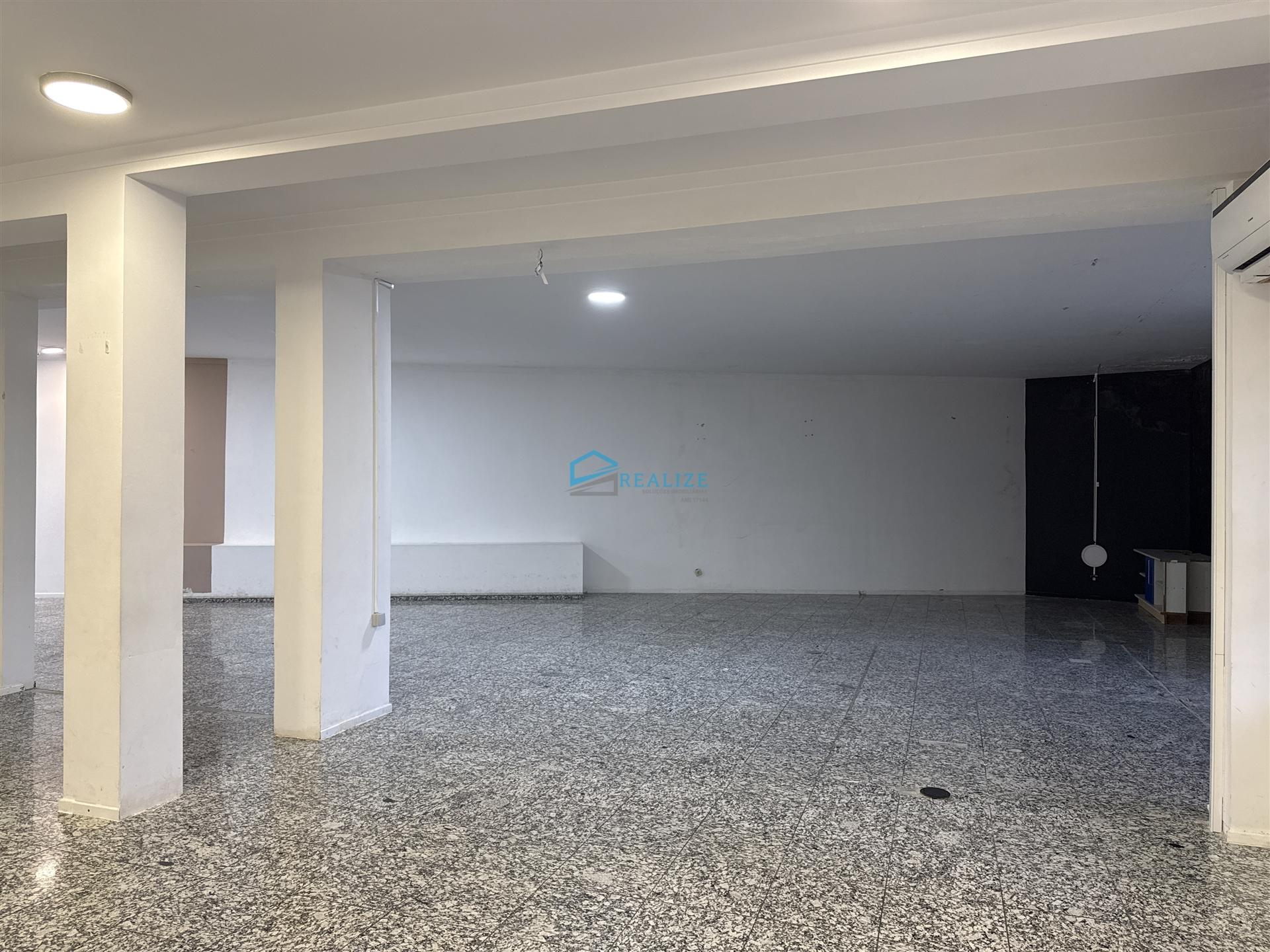 Loja  Arrendamento em Vila Real (Nossa Senhora da Conceição, São Pedro e São Dinis),Vila Real