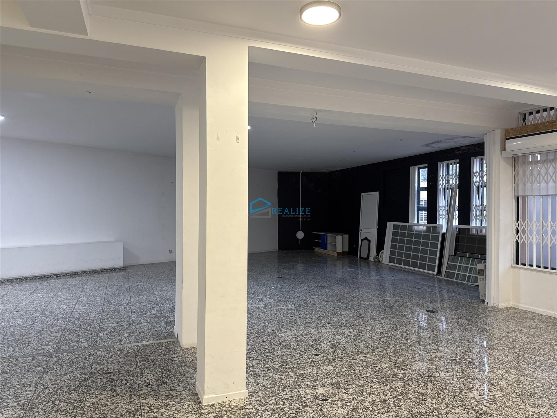 Loja  Arrendamento em Vila Real (Nossa Senhora da Conceição, São Pedro e São Dinis),Vila Real