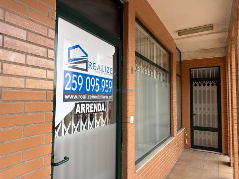 Loja  Arrendamento em Vila Real (Nossa Senhora da Conceição, São Pedro e São Dinis),Vila Real