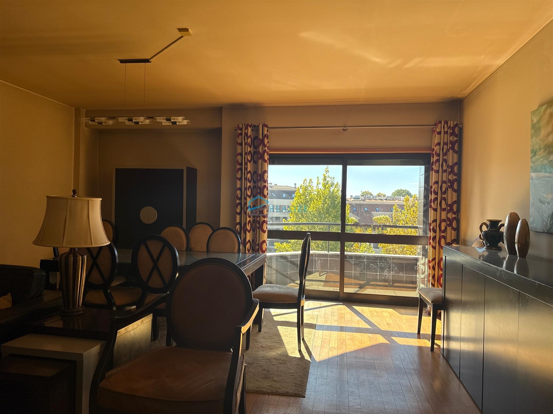 Apartamento T5 Venda em Vila Real (Nossa Senhora da Conceição, São Pedro e São Dinis),Vila Real