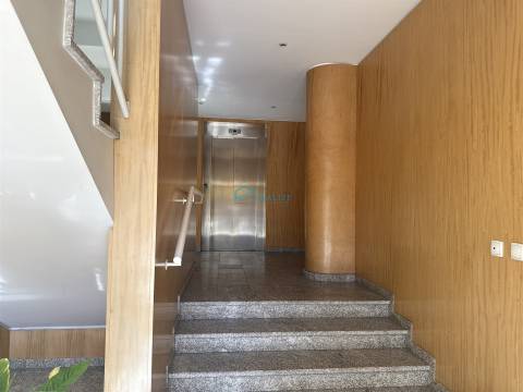 Apartamento T5 Venda em Vila Real (Nossa Senhora da Conceição, São Pedro e São Dinis),Vila Real