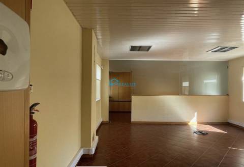 Escritório  Venda em Peso da Régua e Godim,Peso da Régua