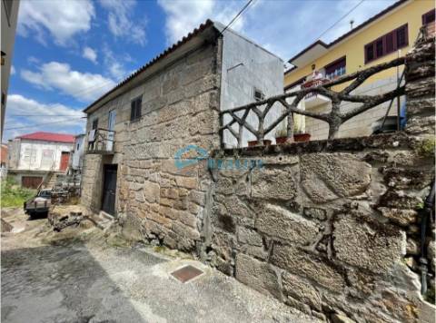 Moradia T2 Venda em Sanfins do Douro,Alijó