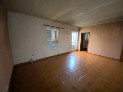 Moradia T2 Venda em Sanfins do Douro,Alijó