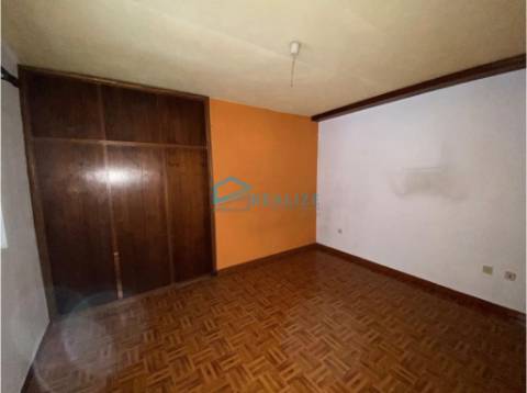 Moradia T2 Venda em Sanfins do Douro,Alijó