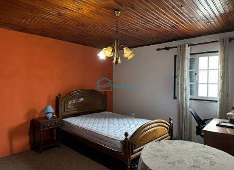 Moradia T2 para venda