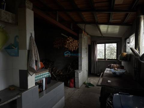 Moradia Térrea com Terreno em São Martinho de Antas