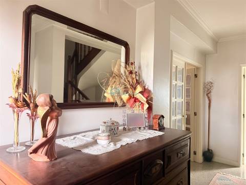 Moradia Espaçosa T5 em Montezelos