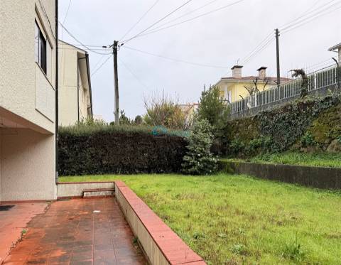 Moradia Espaçosa T5 em Montezelos