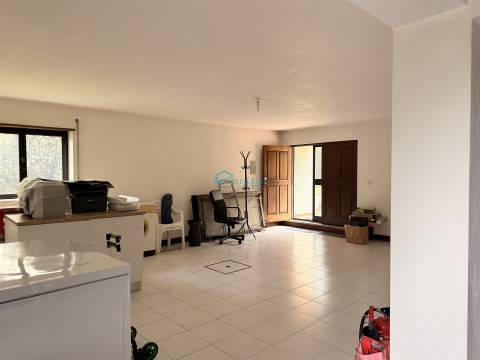 Moradia Espaçosa T5 em Montezelos