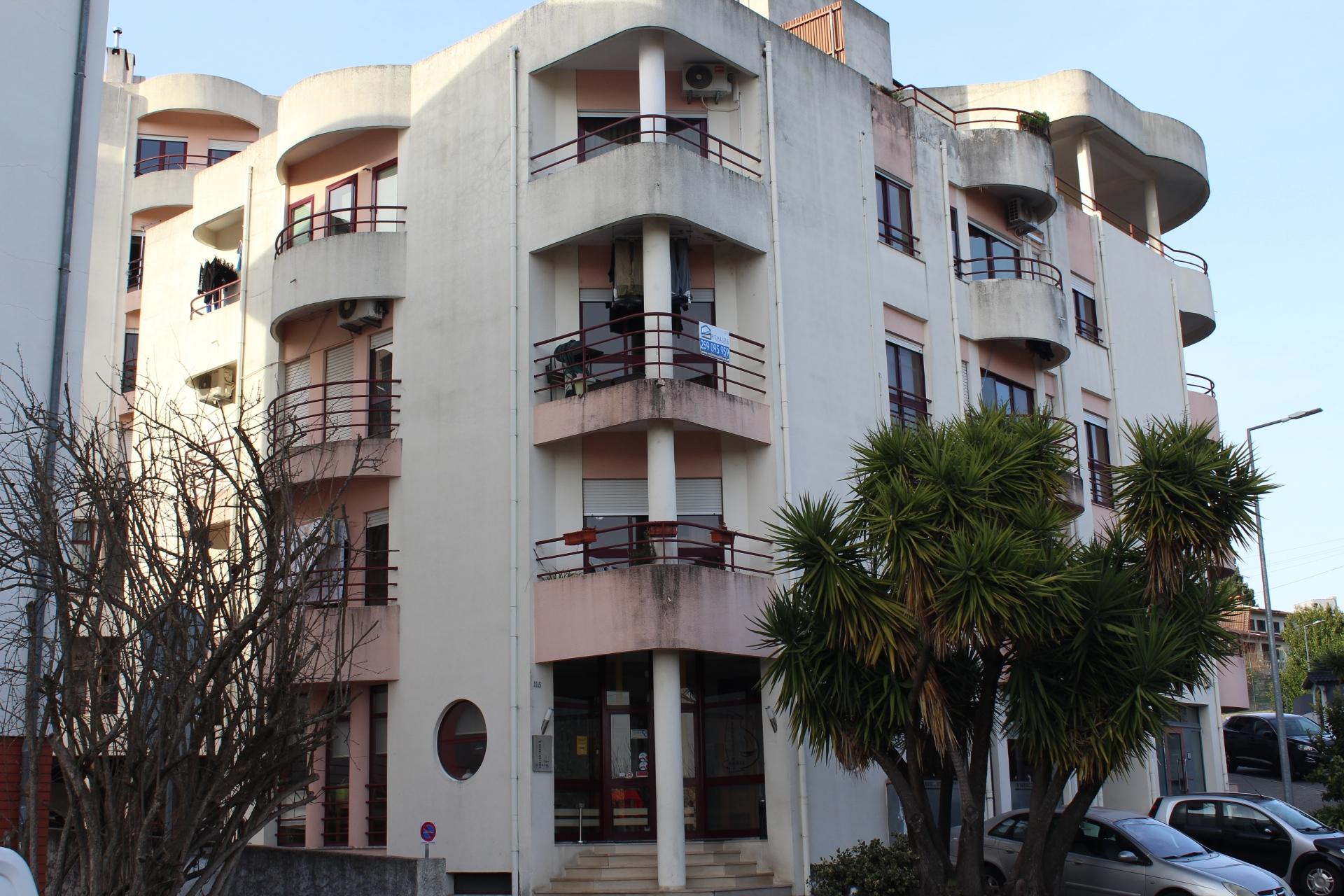 Apartamento T4 Venda em Vila Real (Nossa Senhora da Conceição, São Pedro e São Dinis),Vila Real