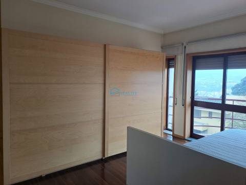 Apartamento T4 Venda em Vila Real (Nossa Senhora da Conceição, São Pedro e São Dinis),Vila Real