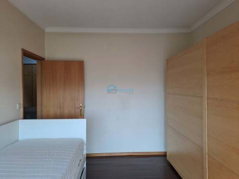 Apartamento T4 Venda em Vila Real (Nossa Senhora da Conceição, São Pedro e São Dinis),Vila Real