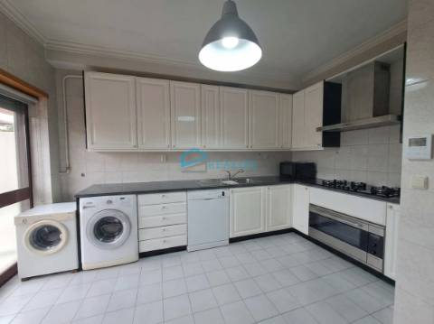 Apartamento T4 Venda em Vila Real (Nossa Senhora da Conceição, São Pedro e São Dinis),Vila Real