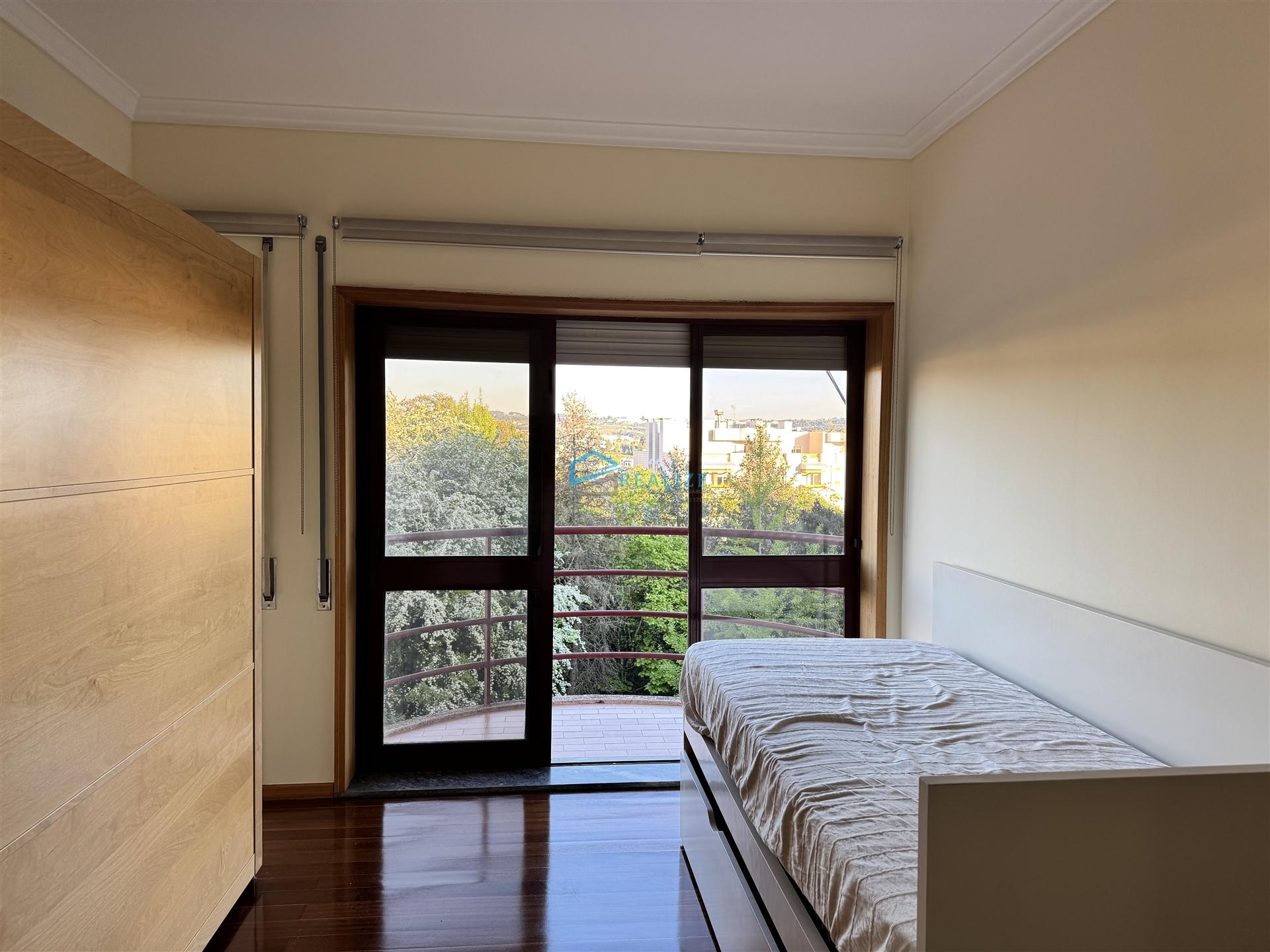 Apartamento T4 Venda em Vila Real (Nossa Senhora da Conceição, São Pedro e São Dinis),Vila Real
