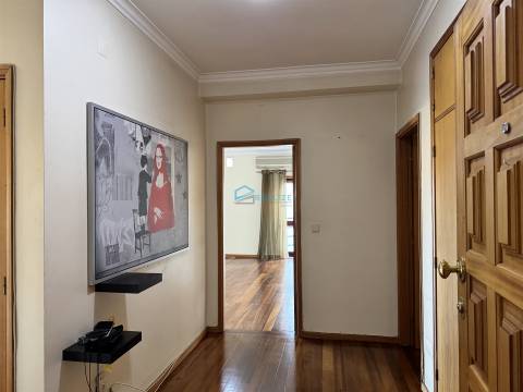 Apartamento T4 Venda em Vila Real (Nossa Senhora da Conceição, São Pedro e São Dinis),Vila Real