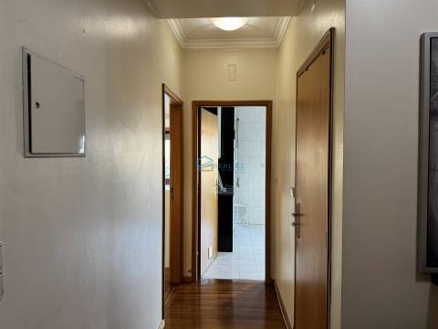 Apartamento T4 Venda em Vila Real (Nossa Senhora da Conceição, São Pedro e São Dinis),Vila Real
