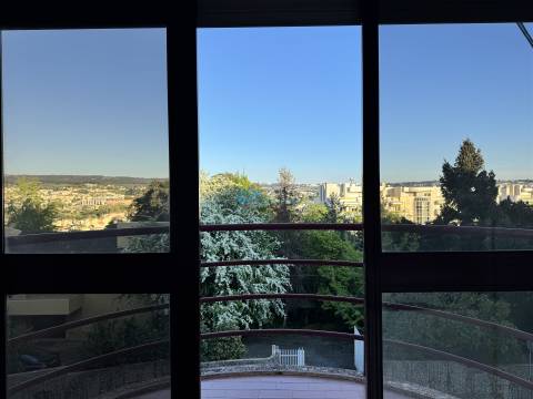 Apartamento T4 Venda em Vila Real (Nossa Senhora da Conceição, São Pedro e São Dinis),Vila Real