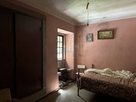 Moradia Geminada T3 Venda em Folhadela,Vila Real